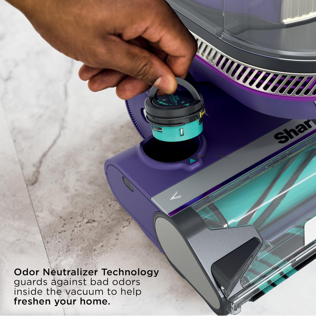 Upright Vacuum, HEPA, Powered Lift-Away B333023