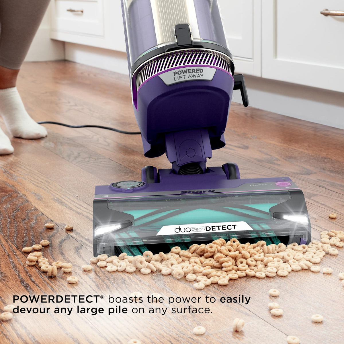 Upright Vacuum, HEPA, Powered Lift-Away B333023